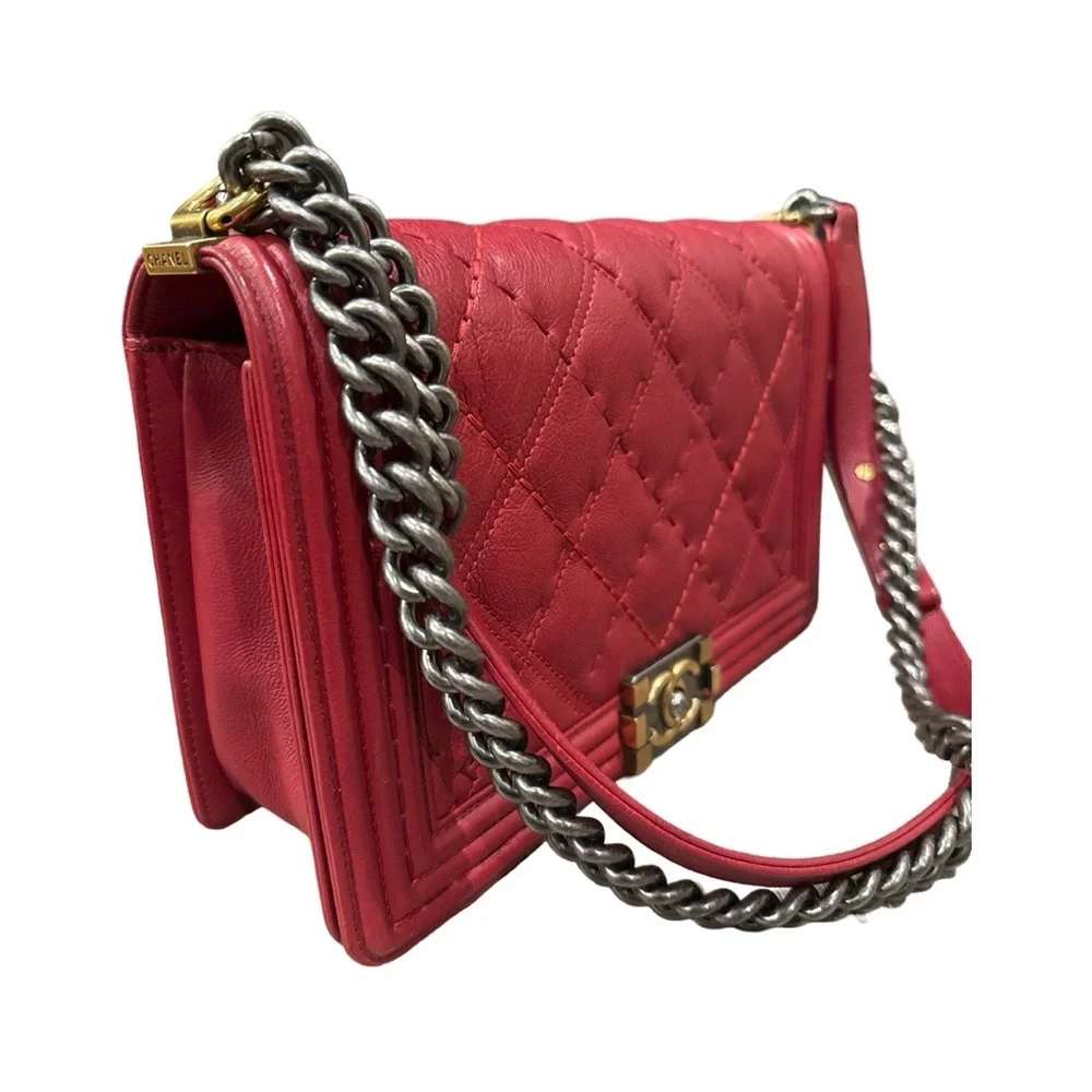 ❣️Chanel Boy Bag Medium Red Quilted Calfskin Ruthenium Hardware Authentic 2016